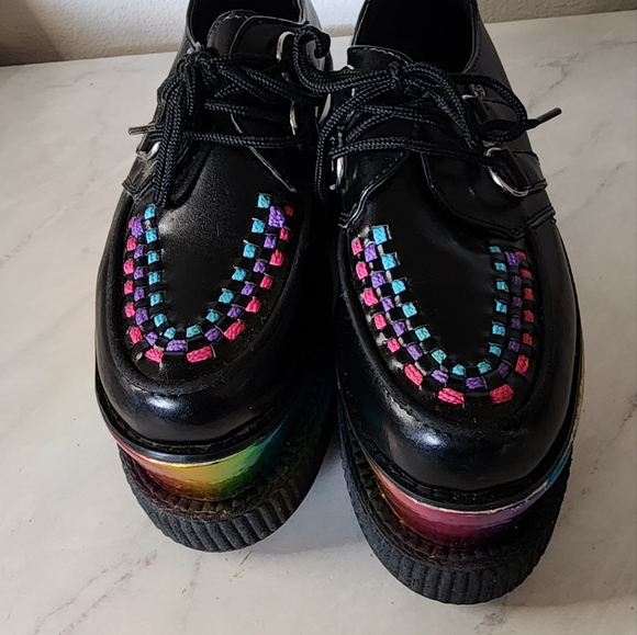 T.U.K. Rare Tuk Black Leather Triple Rainbow Sole Viva Creepers Mondo Size 6 - Picture 1 of 9